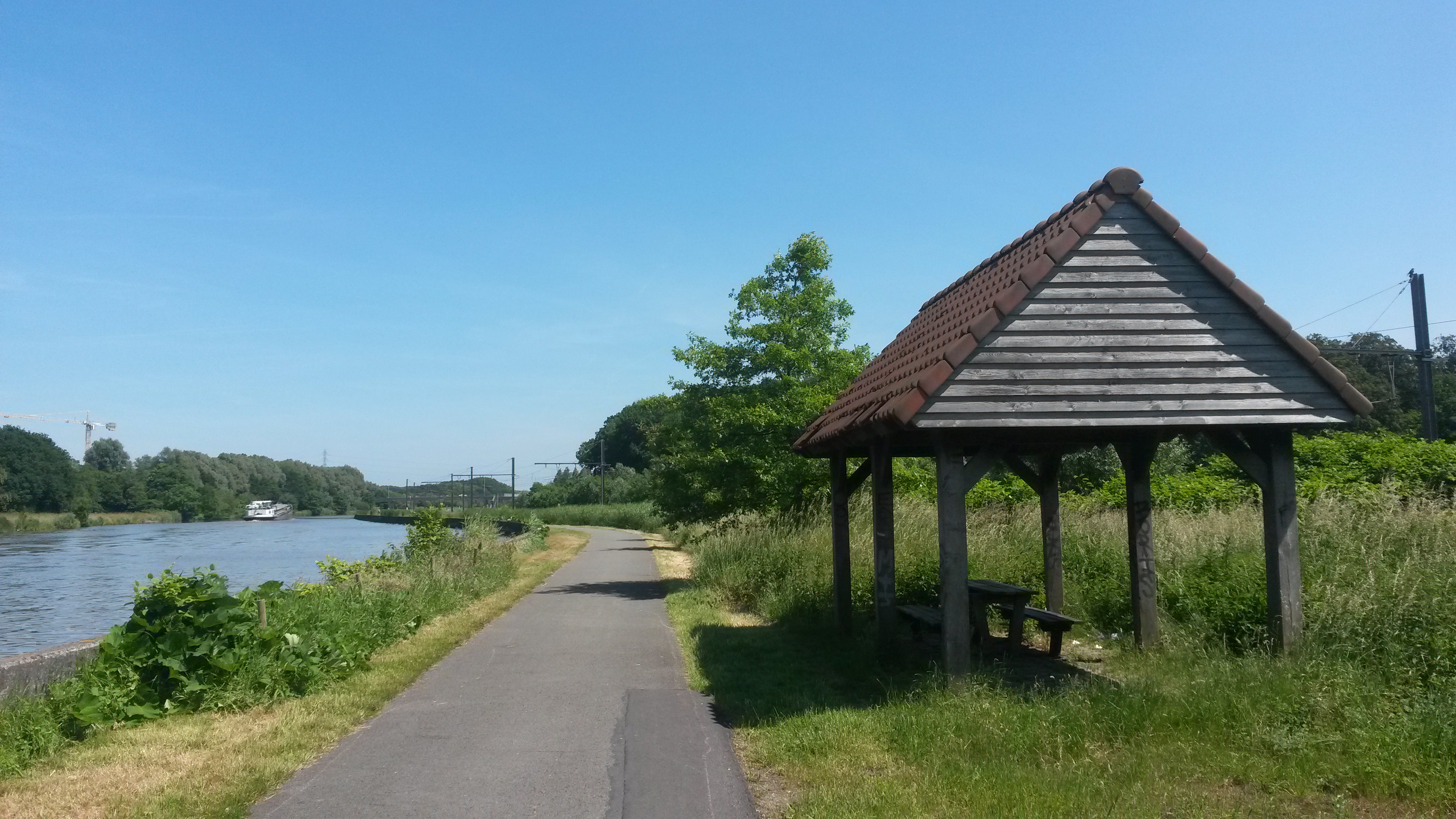 Wandelaarshut langs kanaal Roeselare-Leie wordt afgebroken