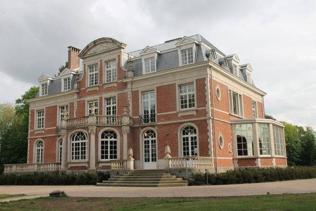 De buitenkant van kasteel Wallemote werd al in 2009 aangepakt. - VDI