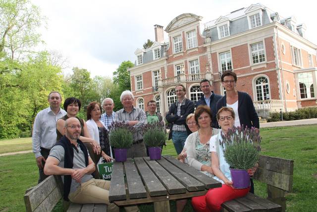 De organisatoren van Tuin & Sfeer zijn klaar voor de 17de editie op het gerenoveerd kasteeldomein Wallemote. Plant in de kijker is dit keer lavendel. - Foto VDI