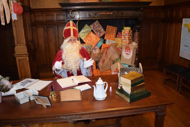 Stadhuis Izegem wordt even het huis van de Sint