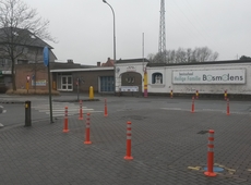Nieuwe variabele zone 30 – borden aan Izegemse scholen