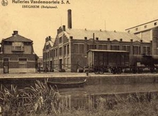 Oude stadsgezichten bezichtigen op de Grote Markt