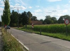 In de Reperstraat plaatste de verkeersdienst alles weer correct. © Twitter @KurtHimpe.