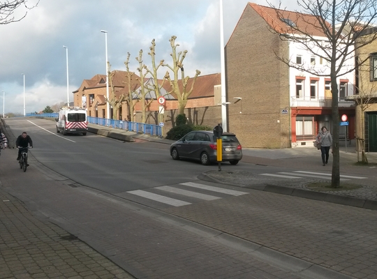 Bijkomende verkeersmaatregel aan centrale brug