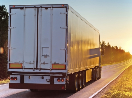 Stad Izegem start onderzoek voor vrachtwagenparking op