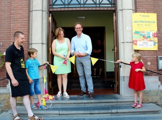 Initiatiefnemer Christophe Decaigny legde contact met verschillende boeren en handelaars. © MV