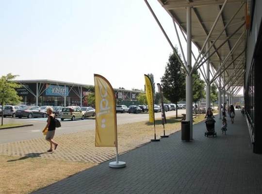 Het Frunpark lokt steeds meer volk. Tegen eind dit jaar zit het hele winkelcentrum vol. - Foto VDI