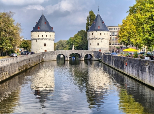 “Meer inzetten op rivier- en kanaalcruisetoerisme in West-Vlaanderen” “Meer inzetten op rivier- en kanaalcruisetoerisme in West-Vlaanderen”