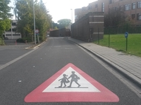 “Verkeerssituaties aan Izegemse schoolomgevingen grondig bekijken”