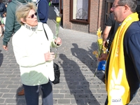 N-VA Izegem zet de ultieme #Helfies in de bloemetjes!