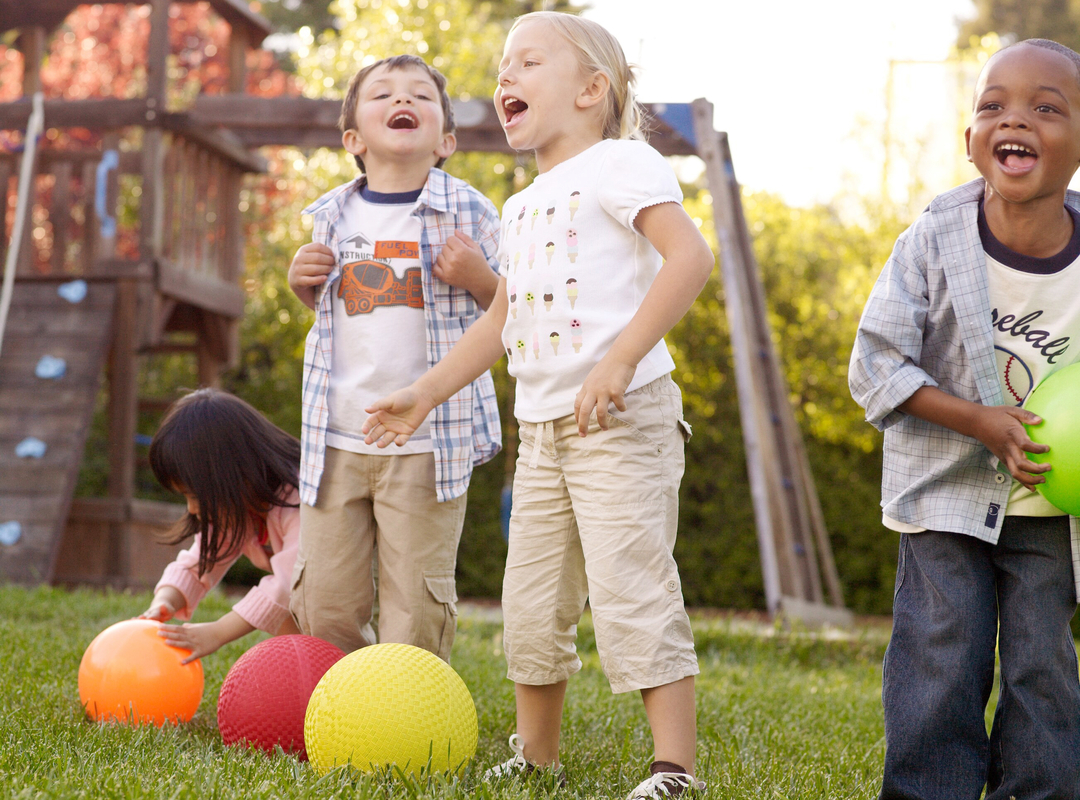 Halfweg_spelende kinderen Halfweg_spelende kinderen